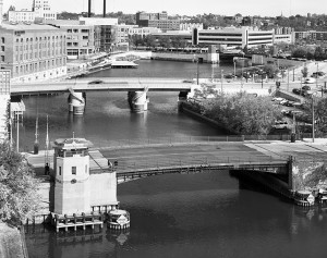 Juneau Avenua Bascule Bridge, Milwaukee, WI from the South